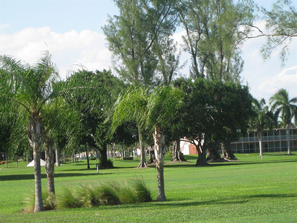 Hollywood Beach Golf Resort 외부 사진