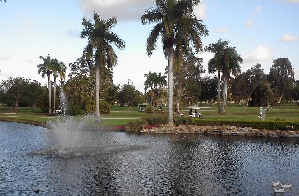 Hollywood Beach Golf Resort 외부 사진